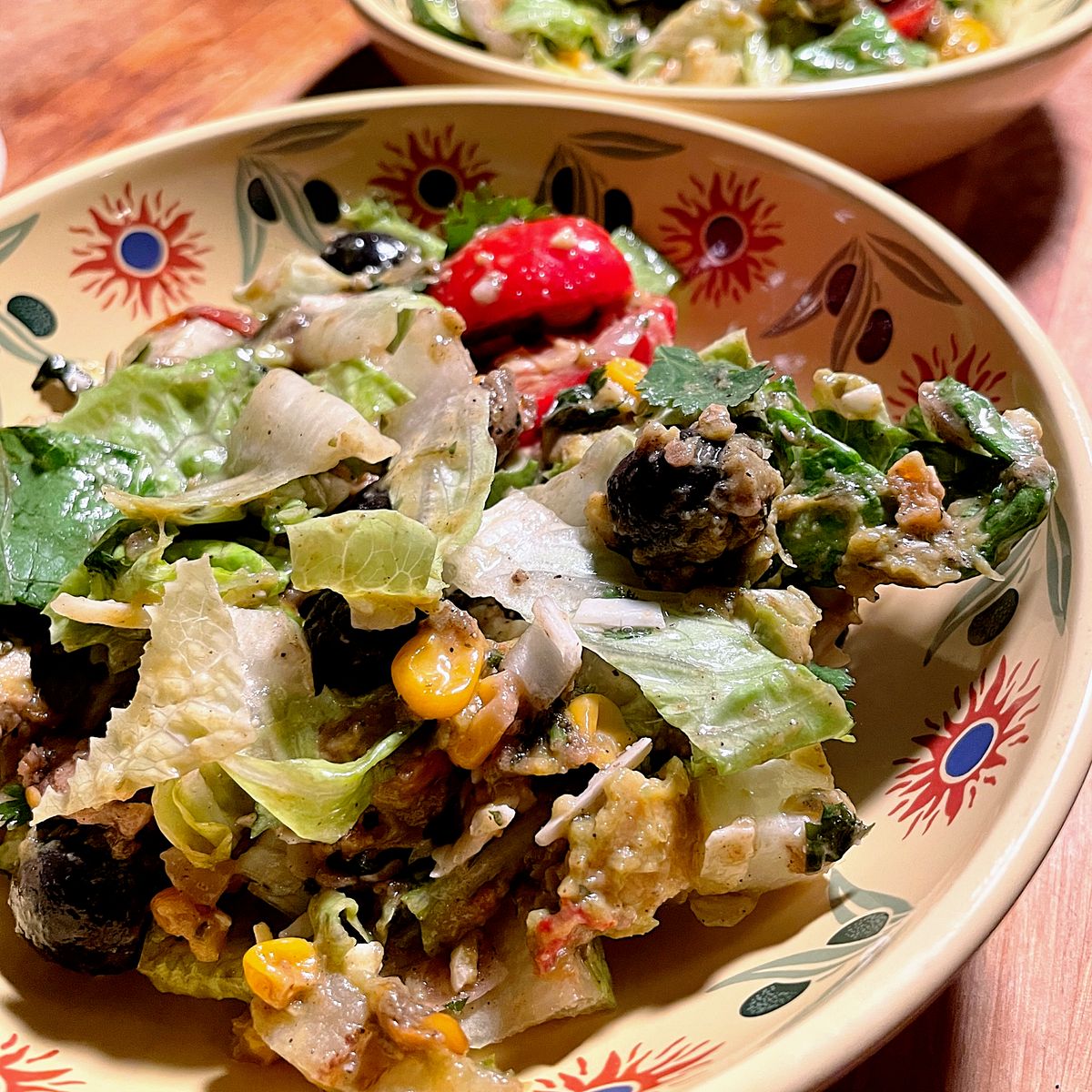 Layered Taco Salad with Jerk Chicken and Guacamole